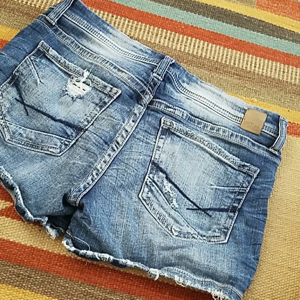 BKE Stella low rise jean shorts